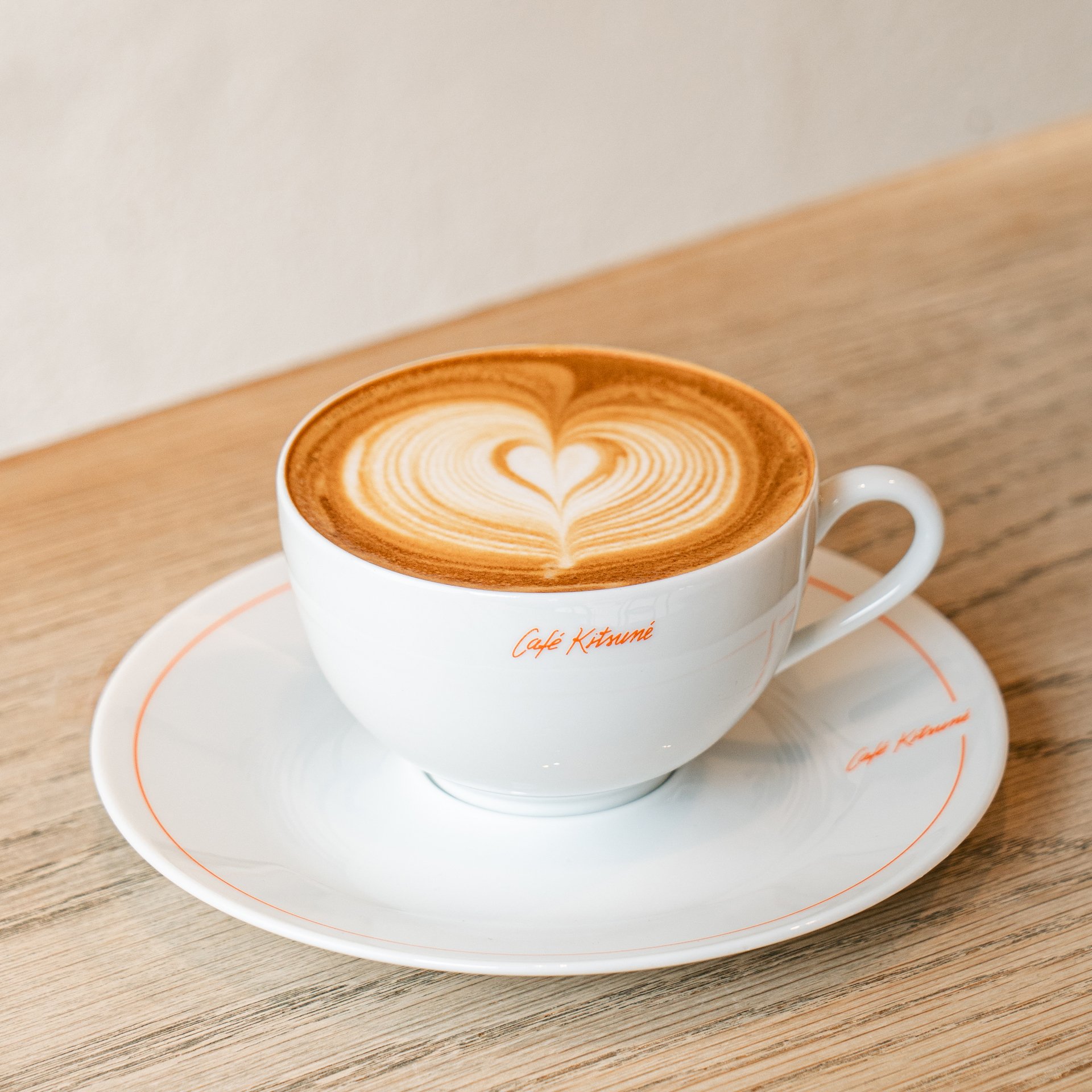 Café Kitsuné | GRAND GREEN OSAKA SHOPS & RESTAURANTS